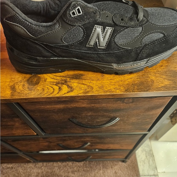 New Balance 992
Triple Black - Picture 9 of 11